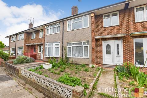 3 bedroom terraced house to rent, Hanbury Close, Cheshunt, Waltham Cross, Hertfordshire, EN8 9BZ