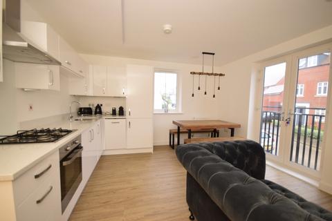 1 bedroom apartment to rent, Virginia Drive Haywards Heath RH16