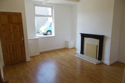 3 bedroom terraced house to rent, Radcliffe, Manchester M26