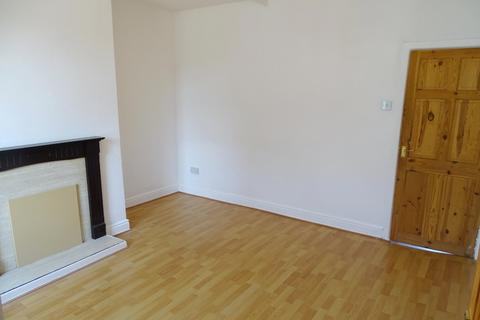 3 bedroom terraced house to rent, Radcliffe, Manchester M26