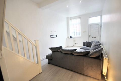 2 bedroom end of terrace house to rent, Harris Street, St. Helens, WA10