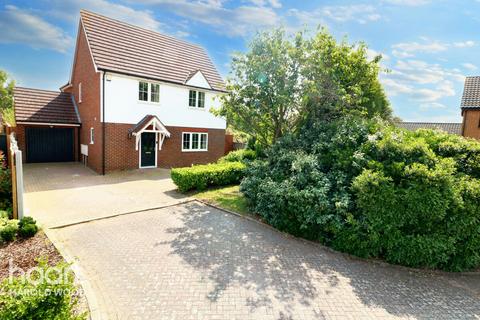 4 bedroom detached house for sale, Tindall Close, Harold Wood