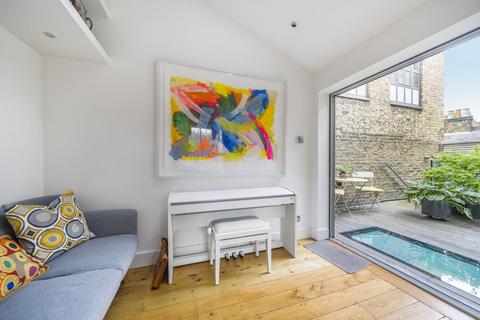 5a Milverton Street, London, SE11 4AP