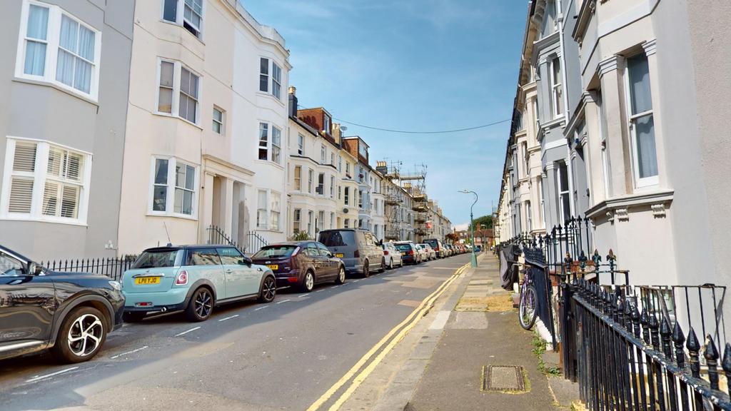 Lansdowne Street, Hove, BN3 1 bed flat £280,000