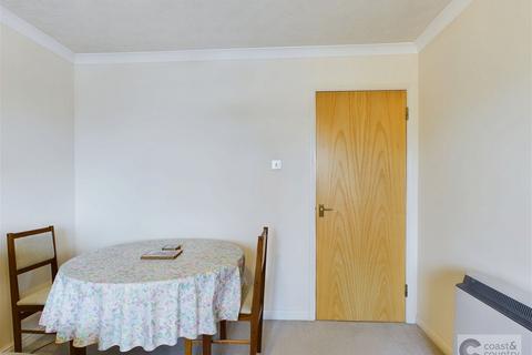 2 bedroom flat for sale, Templers Road, Newton Abbot