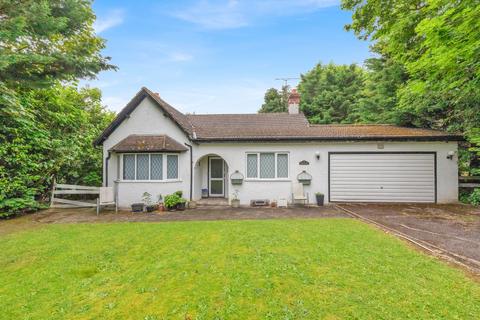 2 bedroom bungalow for sale, Fetcham