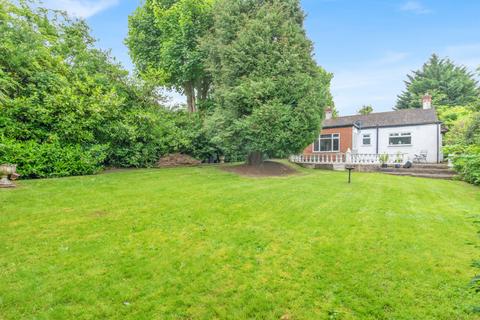 2 bedroom bungalow for sale, Fetcham