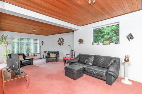 2 bedroom bungalow for sale, Fetcham