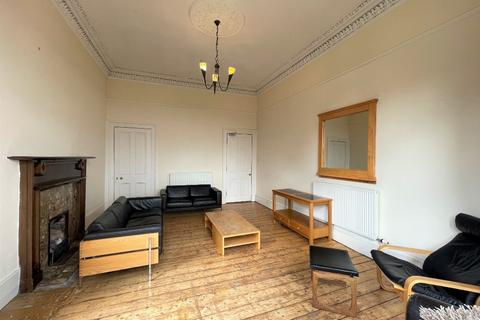 4 bedroom flat to rent, Laurel Street, Glasgow, G11