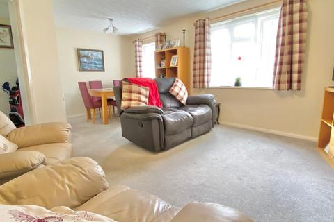 3 bedroom apartment for sale, Chickerell Road, Weymouth