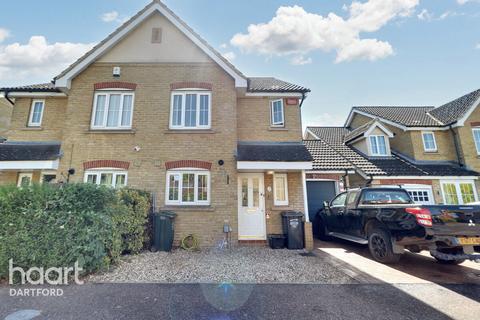 3 bedroom semi-detached house for sale, The Green, Dartford