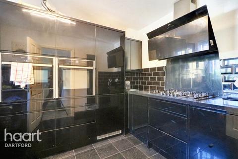 50 The Green, Dartford, DA2 6JT