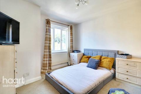 50 The Green, Dartford, DA2 6JT