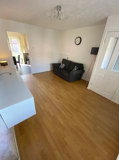 3 bedroom semi-detached house to rent, Bolderwood Drive, Hindley