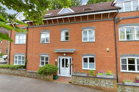 2 bedroom ground floor flat for sale, South Road, Brighton, East Sussex