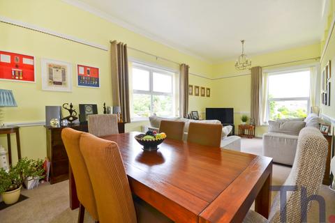 3 bedroom flat for sale, Devonia Court, Sandown PO36