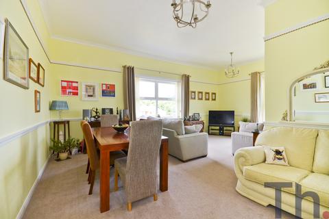 3 bedroom flat for sale, Devonia Court, Sandown PO36