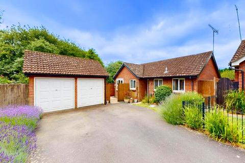 3 bedroom bungalow for sale, Broadhurst Drive,  Ashford, TN24