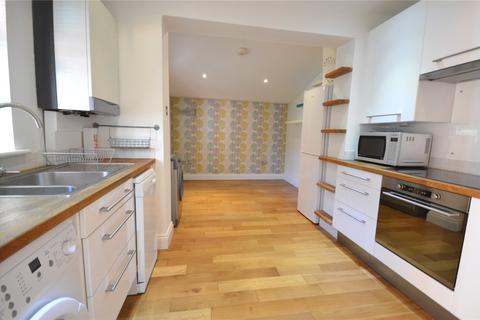 2 bedroom apartment for sale, Frensham Road, Lower Bourne, Farnham, Surrey, GU10