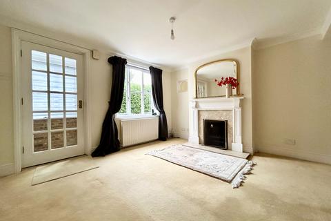 3 bedroom semi-detached house to rent, Cheapside Road, Ascot