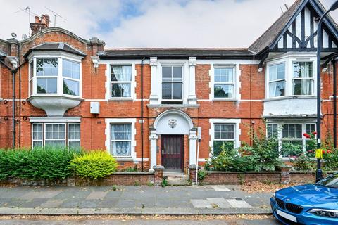 2 bedroom flat for sale, Northcote Avenue, Ealing Broadway, London, W5