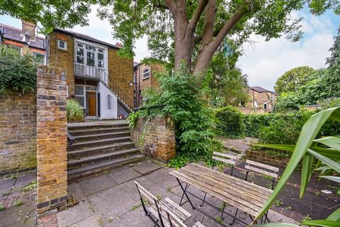 2 bedroom flat for sale, Northcote Avenue, Ealing Broadway, London, W5