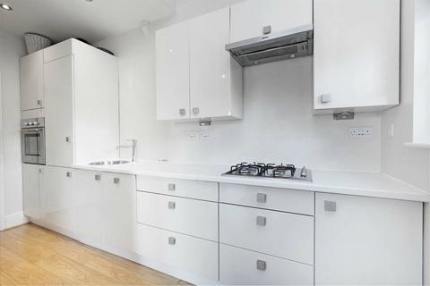 Flat 4, 28 Park Hill, London, W5 2JN