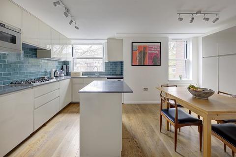 4 bedroom flat for sale, Sandbourne, Dartmouth Close, London, W11