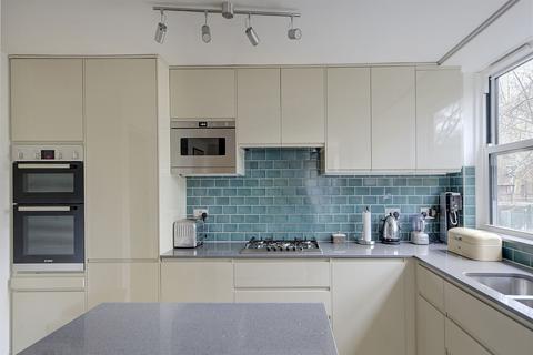 4 bedroom flat for sale, Sandbourne, Dartmouth Close, London, W11