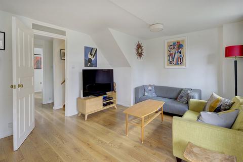 4 bedroom flat for sale, Sandbourne, Dartmouth Close, London, W11