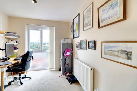 10 Timbertop Road, Biggin Hill, Westerham, TN16 3QR