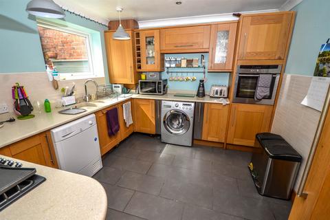 4 bedroom semi-detached house for sale, Grotto Gardens, South Shields