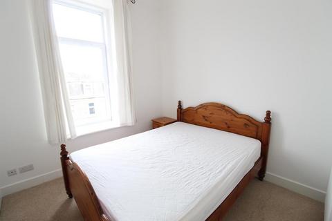 2 bedroom flat to rent, Holburn Street, Second Floor flat, AB10