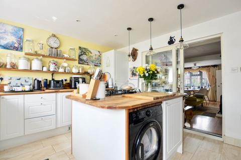 21 Howard Road, Worcester, WR2 5RB
