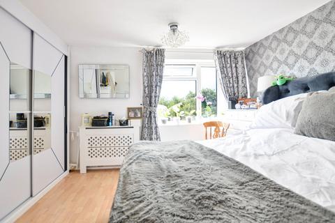 21 Howard Road, Worcester, WR2 5RB