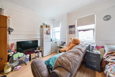2 bedroom apartment for sale, Cerise Road, Peckham, London