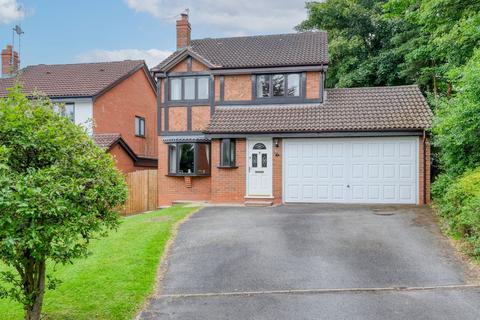 4 bedroom detached house for sale, Summerhouse Close, Callow Hill, Redditch B97 5YF