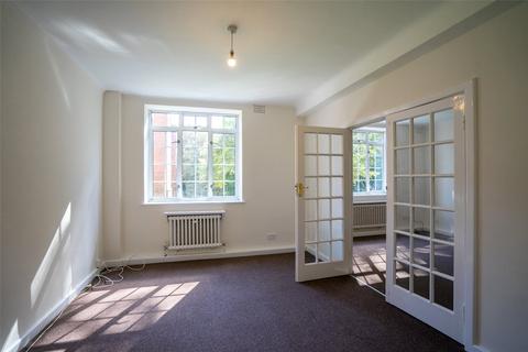 3 bedroom apartment for sale, Stoneygate Court, Leicester LE2