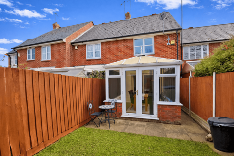 2 bedroom terraced house for sale, 6 Williams Drive, CM7