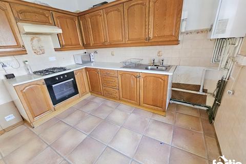 2 bedroom flat for sale, Commercial Street, Maesteg, Bridgend