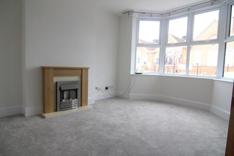 2 bedroom semi-detached house to rent, Wokingham, Berkshire