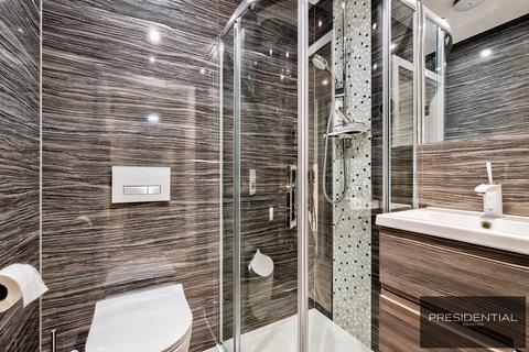 40a Woolhampton Way, Chigwell, IG7 4QH
