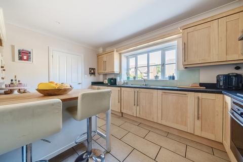 3 bedroom end of terrace house for sale, The Orchard, Brighthampton, Witney