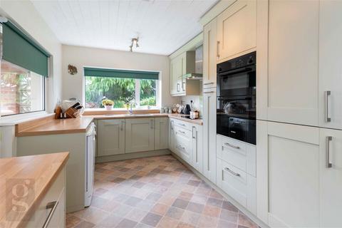 3 bedroom detached bungalow for sale, Haymeadow Lane, Burghill, Hereford