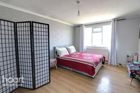 1 bedroom maisonette for sale, Northmead Road, SLOUGH