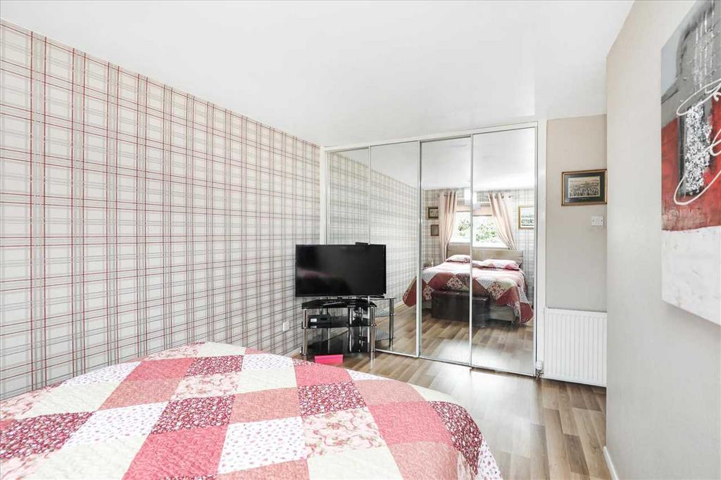 Bedroom One (2)