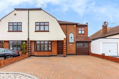 4 bedroom detached house for sale, Elmhurst Drive, Hornchurch, RM11