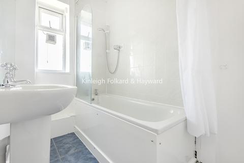3 bedroom apartment to rent, Carysfort Road London N8