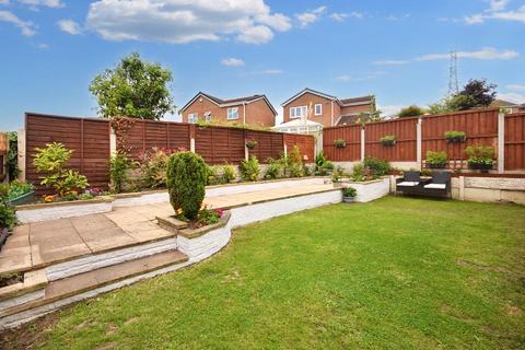 4 bedroom detached house for sale, Heather Close, Outwood, Wakefield