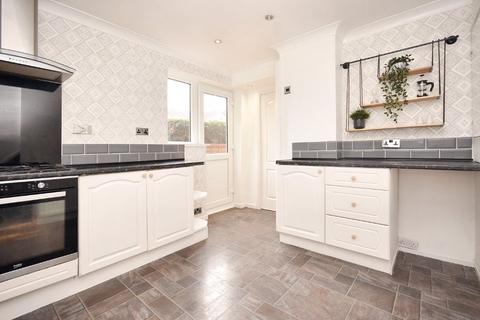 4 bedroom detached house for sale, Heather Close, Outwood, Wakefield